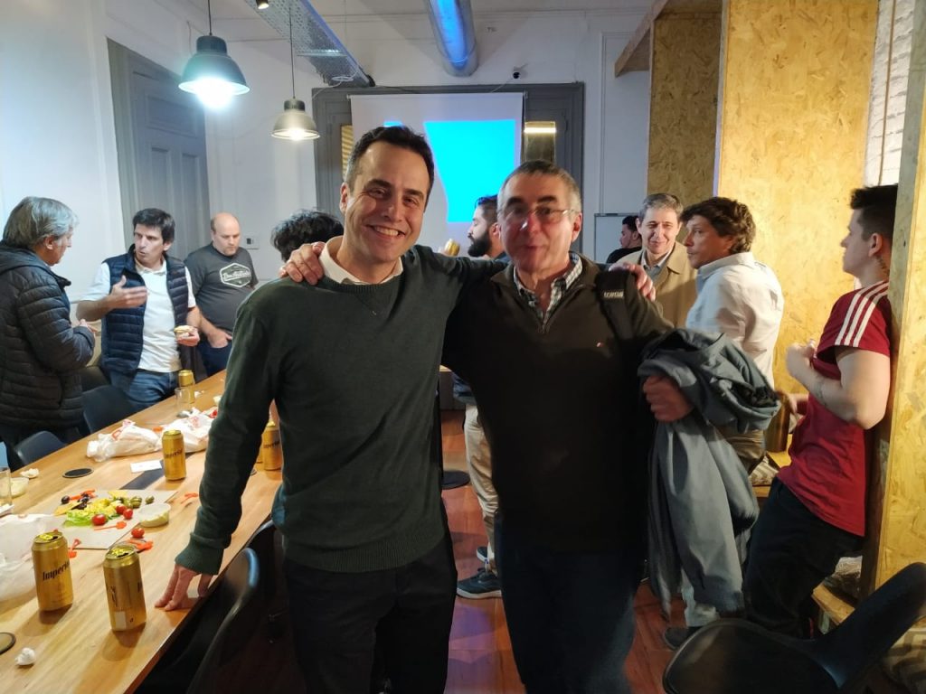 Sebastián Hahn y Mariano Molinari en Meetup de Argentina Virtual